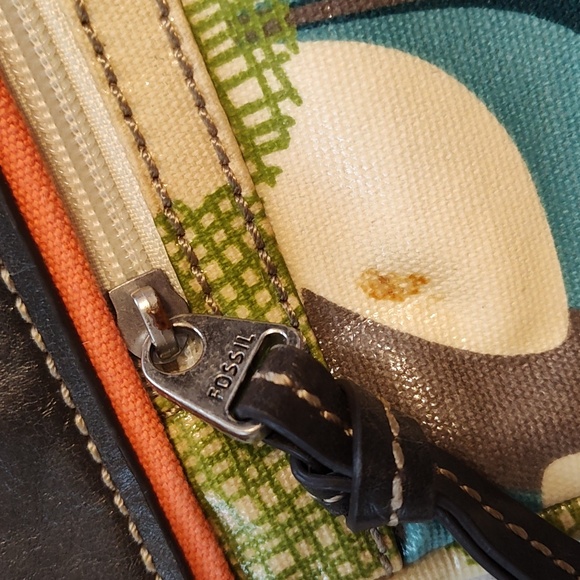 Fossil Leather Key- Per Laptop Crossbody - Picture 7 of 7